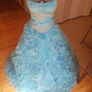 Blue Prom dress